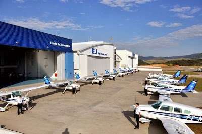 Ej Escola de aeronáutica foto 1
